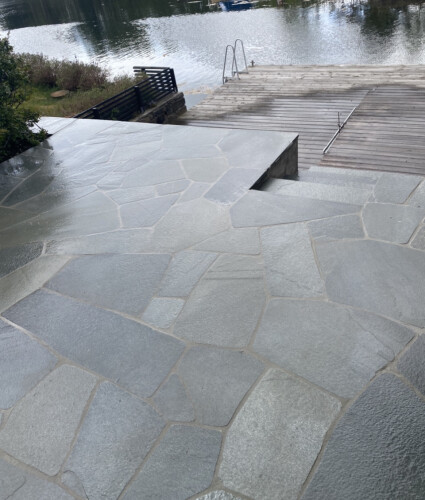 Qorban Stein Solid AS