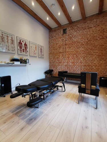 Double M Renhold, Apolskyte