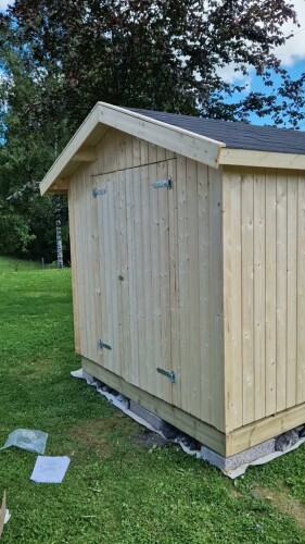 Snekker Omid Javanmiri