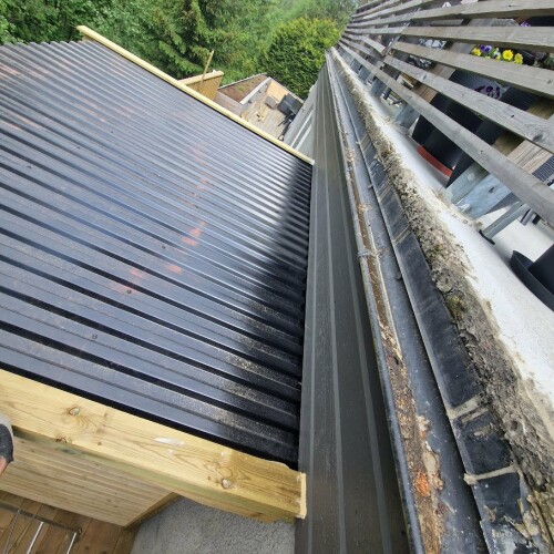 Snekker Omid Javanmiri