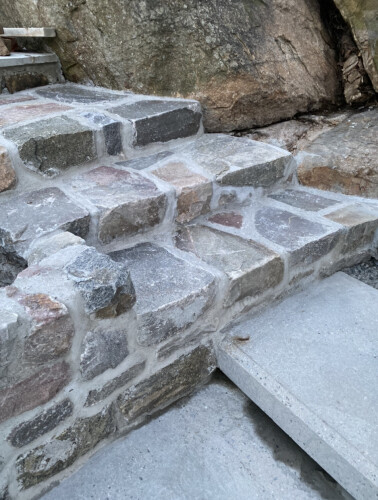 Qorban Stein Solid AS