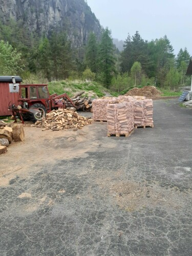 Birkeland Skog Og Maskin AS