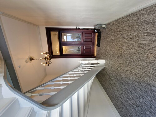 Double M Renhold, Apolskyte