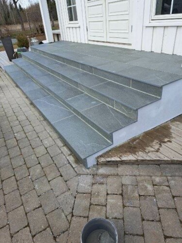 Ulverud Mur Og Flis AS