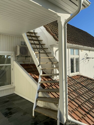 AQUAMAN SERVICE - David Jaros