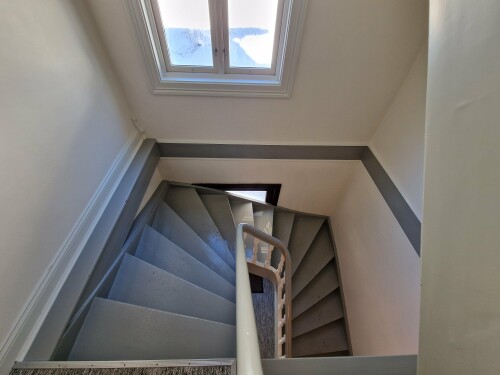 Double M Renhold, Apolskyte