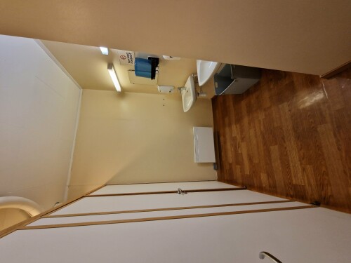 Double M Renhold, Apolskyte