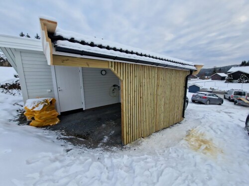 Snekker Omid Javanmiri