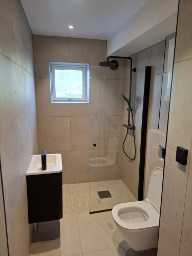 Mur & Flis Costiniuc