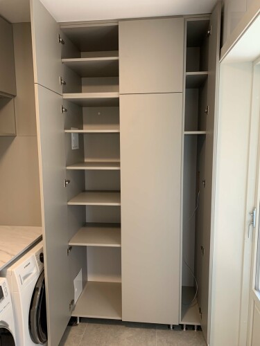 Mario Møbler Mariusz Niedzielski