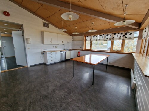 Double M Renhold, Apolskyte