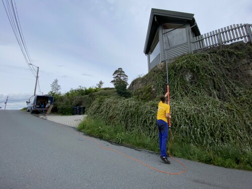 AQUAMAN SERVICE - David Jaros