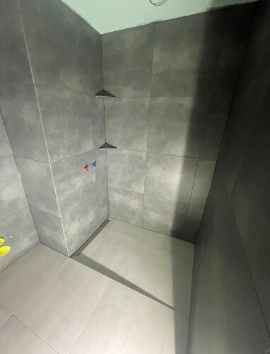 Busy Bees - Karol Pietrak