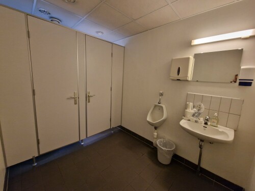 Double M Renhold, Apolskyte