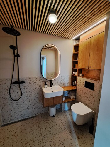 Mur & Flis Costiniuc