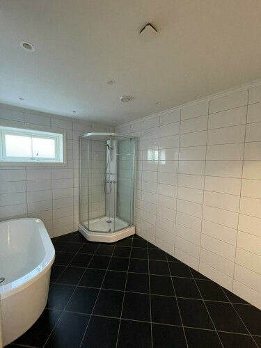 Era- Flytting & Renhold Ajvazi