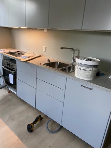 Snekker Omid Javanmiri