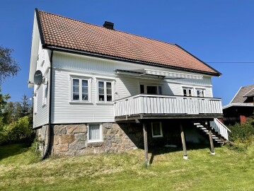 Lister Snekker & Maler Service, Avd Av Ultrajet AS