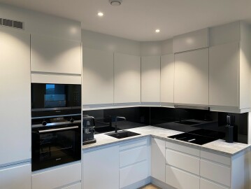 Glassmester Kaare Nilsen AS