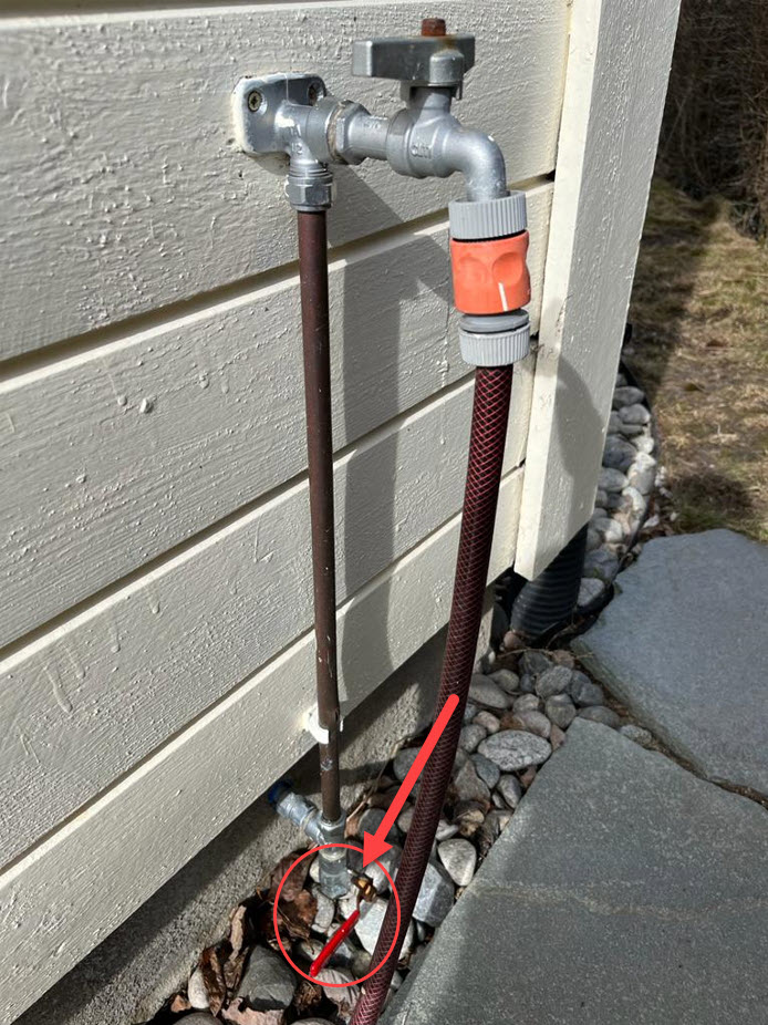 Fix a leak in pipe, and install a valve Lillestrøm Få anbud på jobben!