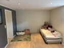 IMG 1916 Feste ribbevegg i vegg og kroker til gymringer i tak