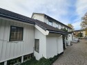 20251010 130607 Skrape, grunne og male flekker på vegg, samt takrenne og 3 stigetrinn