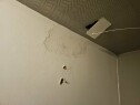 20250617 060910 Maling og fikse hull i tak på bad