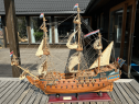 Transport a model ship
