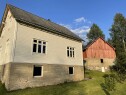 IMG 0844 Påføre toppstrøk på nymontert bordkledning ca 180 kvm